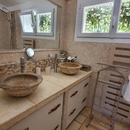 5* Avec Piscine Et Vue Aux Issambres - Fr-1-768-30